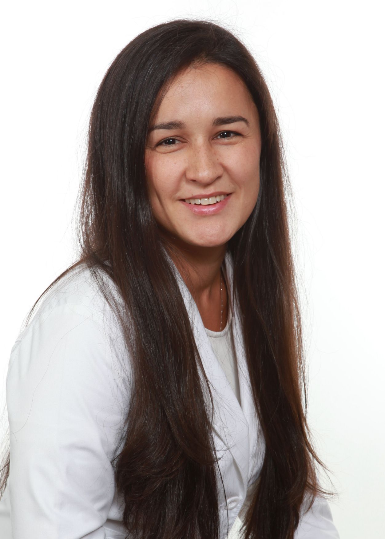 E'zoza Akhundjanova MD