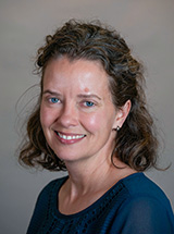 portrait of Kristin M. Linzmeyer MD